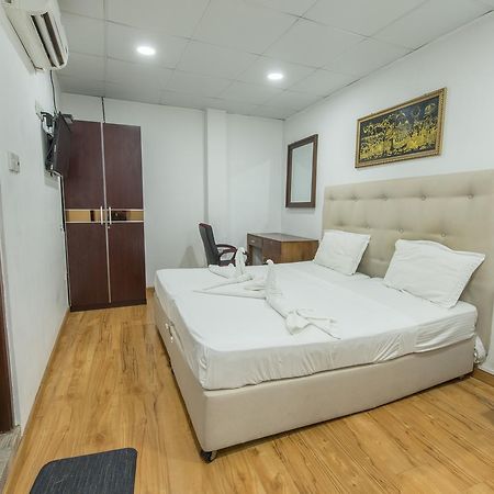 Metro City Hotel Colombo Kültér fotó