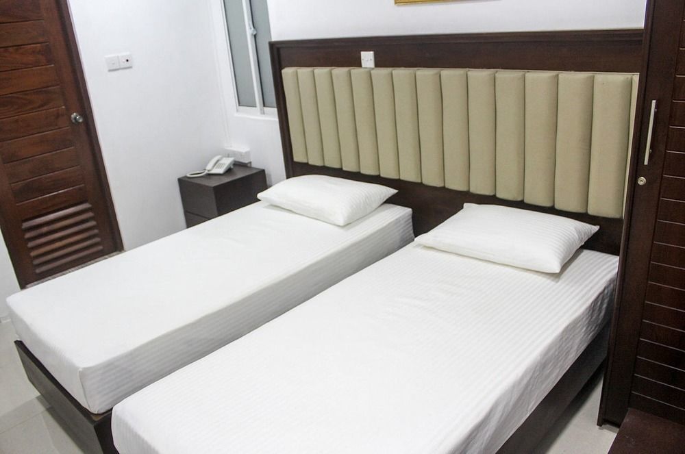 Metro City Hotel Colombo Kültér fotó