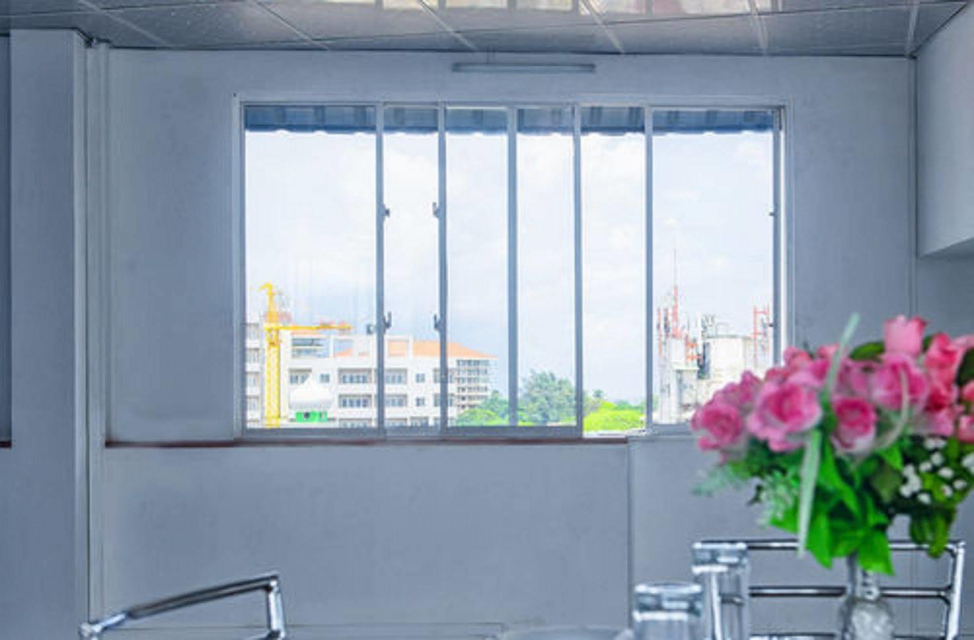 Metro City Hotel Colombo Kültér fotó