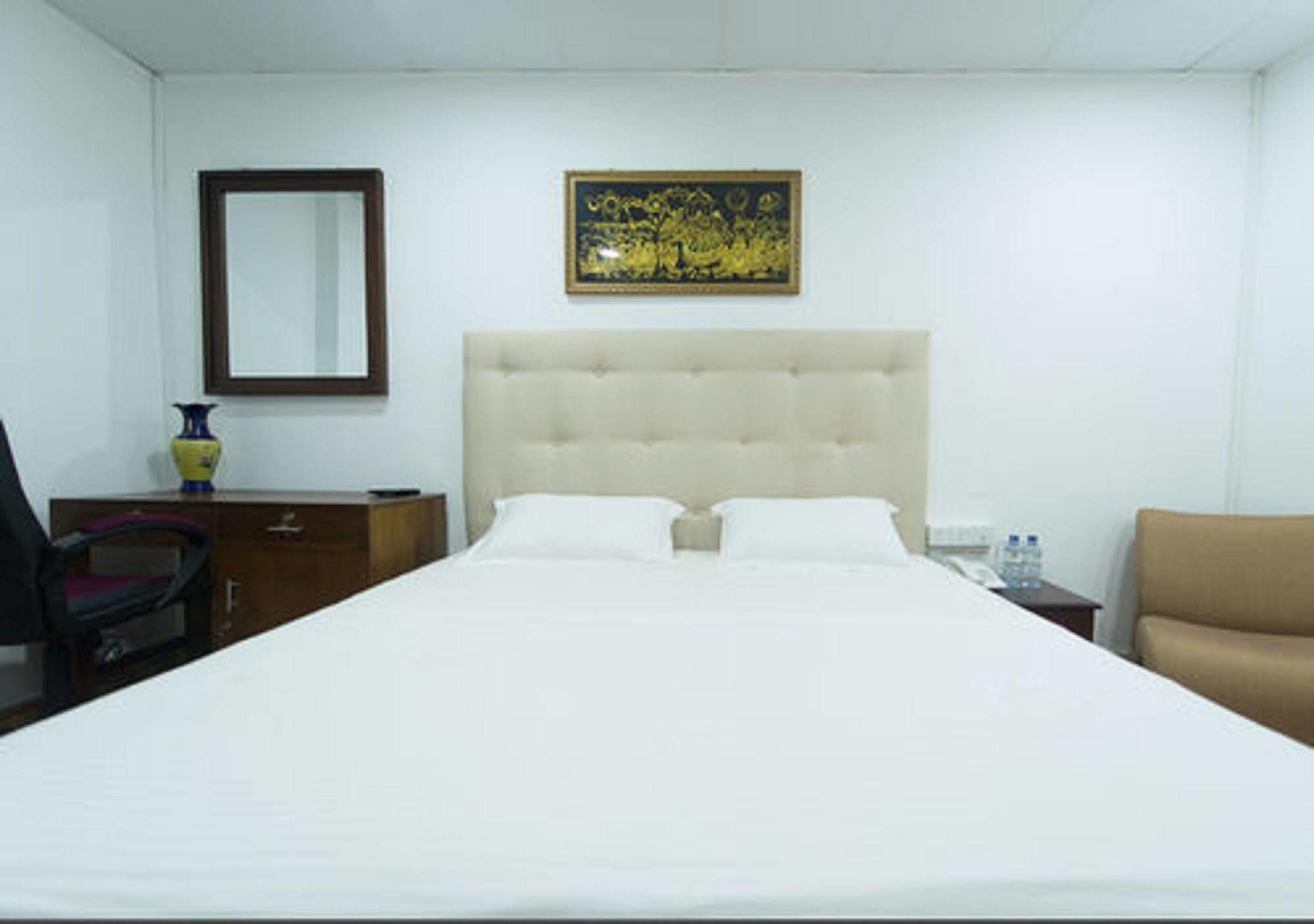 Metro City Hotel Colombo Kültér fotó