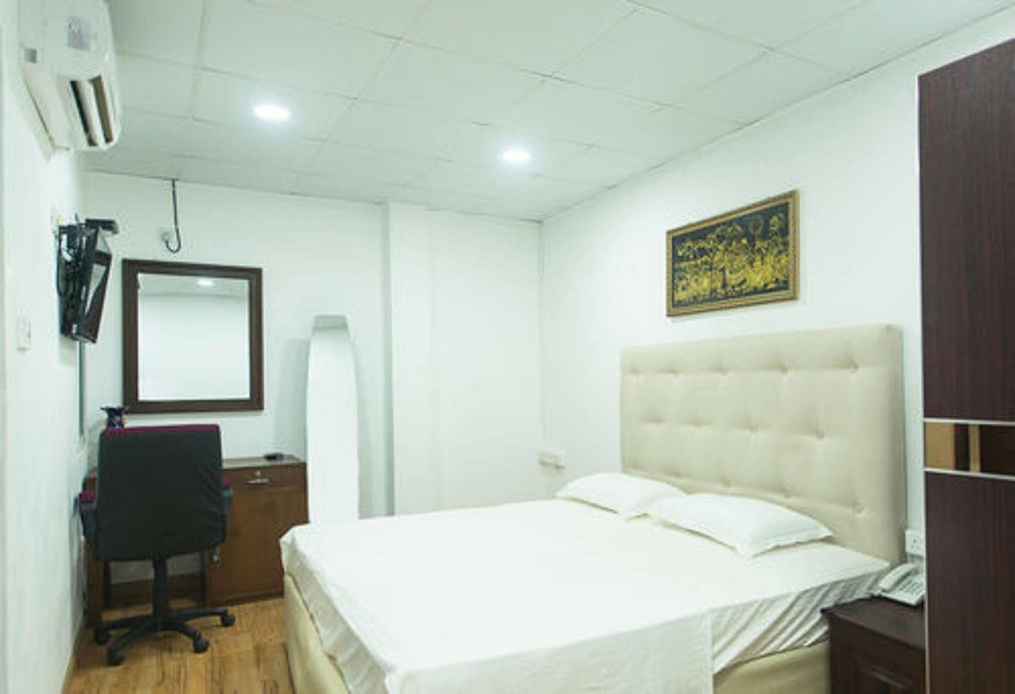 Metro City Hotel Colombo Kültér fotó